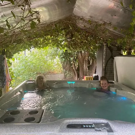 El Rio,, La Casita One Of 2 Self Catering Studios. Pool And Hydrotherapy Jacuzzi *